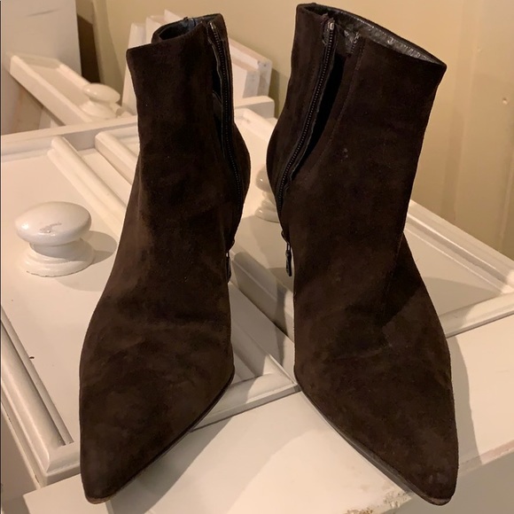 Brown suede booties - Picture 1 of 4